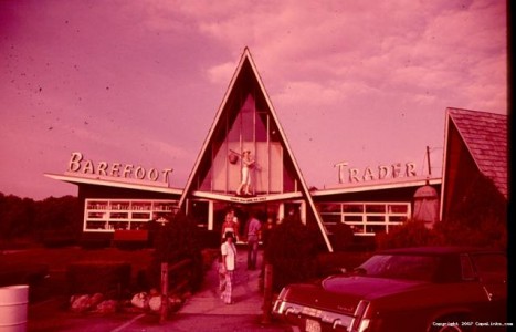 old photo of the front of the Barefoot Trader circa 1970's