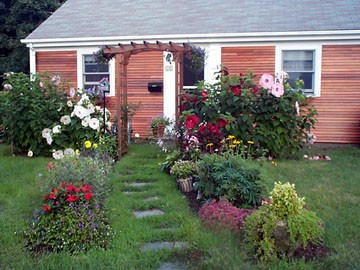 A Walk to the Beach Summer Cottage the-hibiscus-beach-house-at-lewis-bay_CapeCodParadise